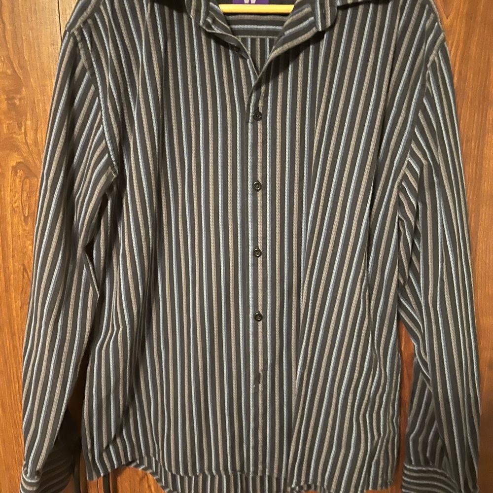 Long sleeve men’s shirt size L